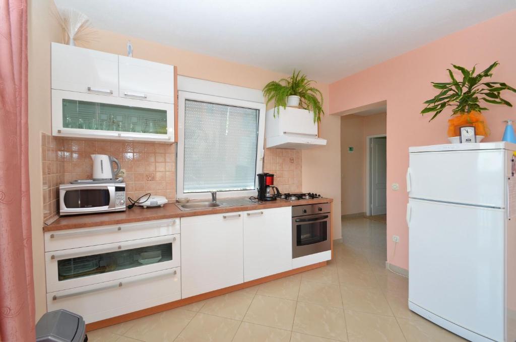 Fotografie z fotogalerie ubytování Apartments by the sea Karbuni, Korcula - 15699 v destinaci Prizba