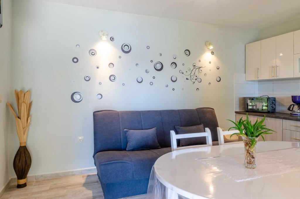 Fotografie z fotogalerie ubytování Apartments by the sea Karbuni, Korcula - 15699 v destinaci Prizba