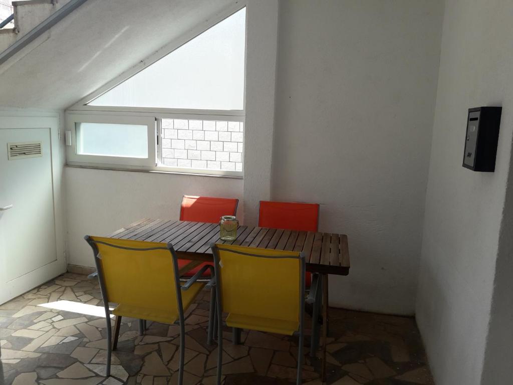 Fotografia z galérie ubytovania Apartments with a parking space Trpanj, Peljesac - 15710 v destinácii Trpanj
