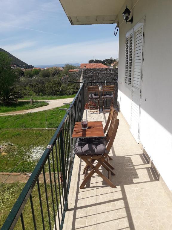 Fotografia z galérie ubytovania Apartments with a parking space Trpanj, Peljesac - 15710 v destinácii Trpanj