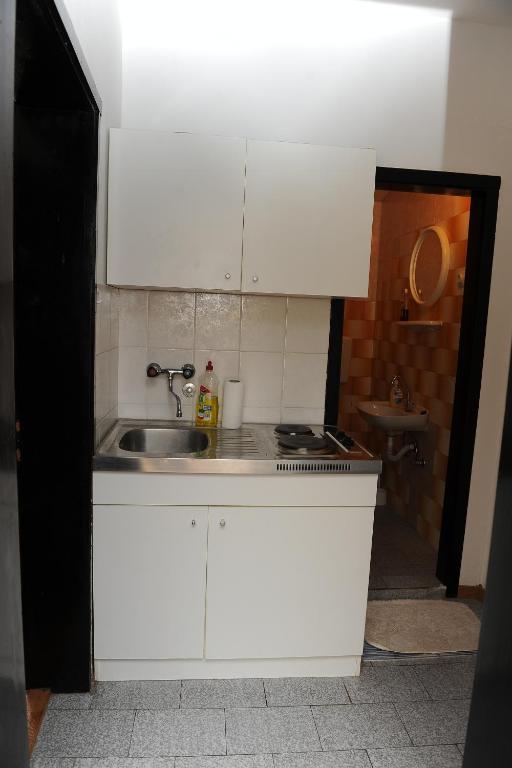 Kuchyň nebo kuchyňský kout v ubytování Apartments with parking spaces Podaca, Makarska - 15748