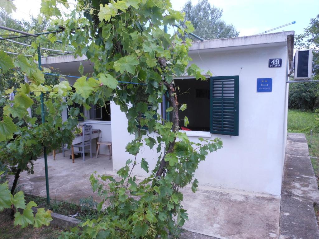 Apartments with parking space Stobrec, Split - 15756