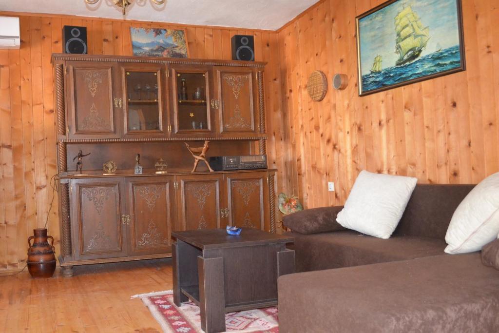 Fotografia z galérie ubytovania Seaside holiday house Sutomiscica, Ugljan - 15965 v destinácii Preko