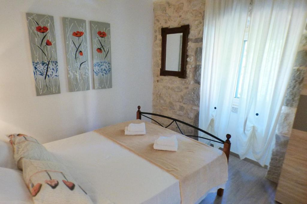 Posteľ alebo postele v izbe v ubytovaní Holiday house with a parking space Skrbcici, Krk - 16084