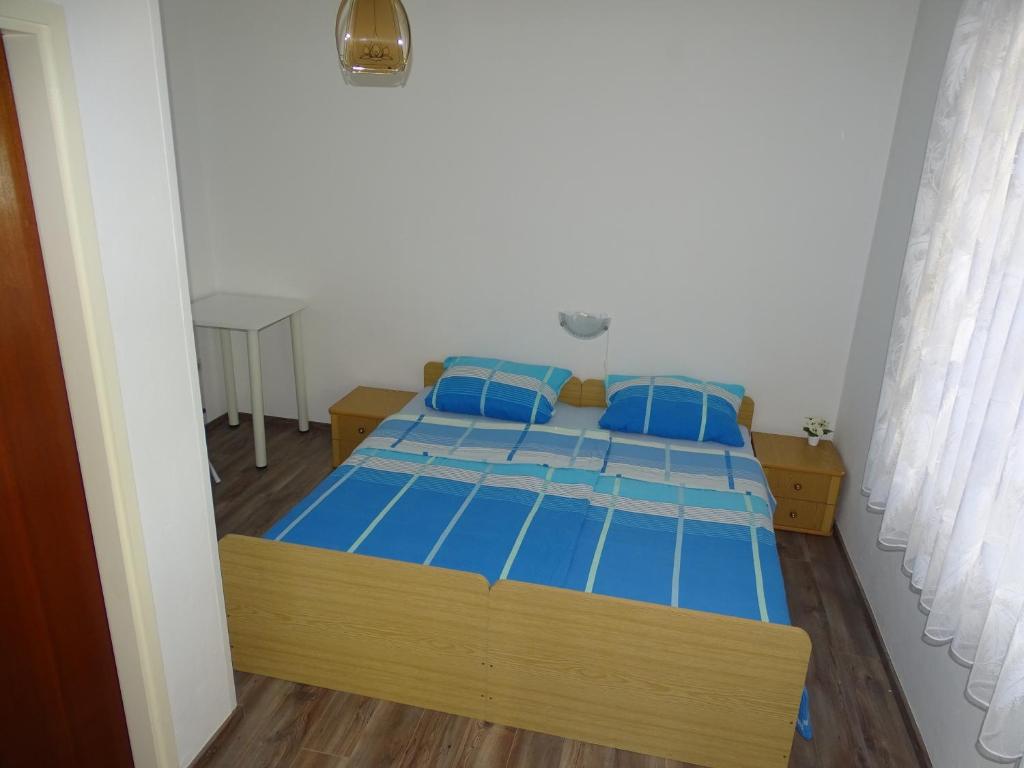 Postel nebo postele na pokoji v ubytování Apartments with a parking space Bibinje, Zadar - 16155