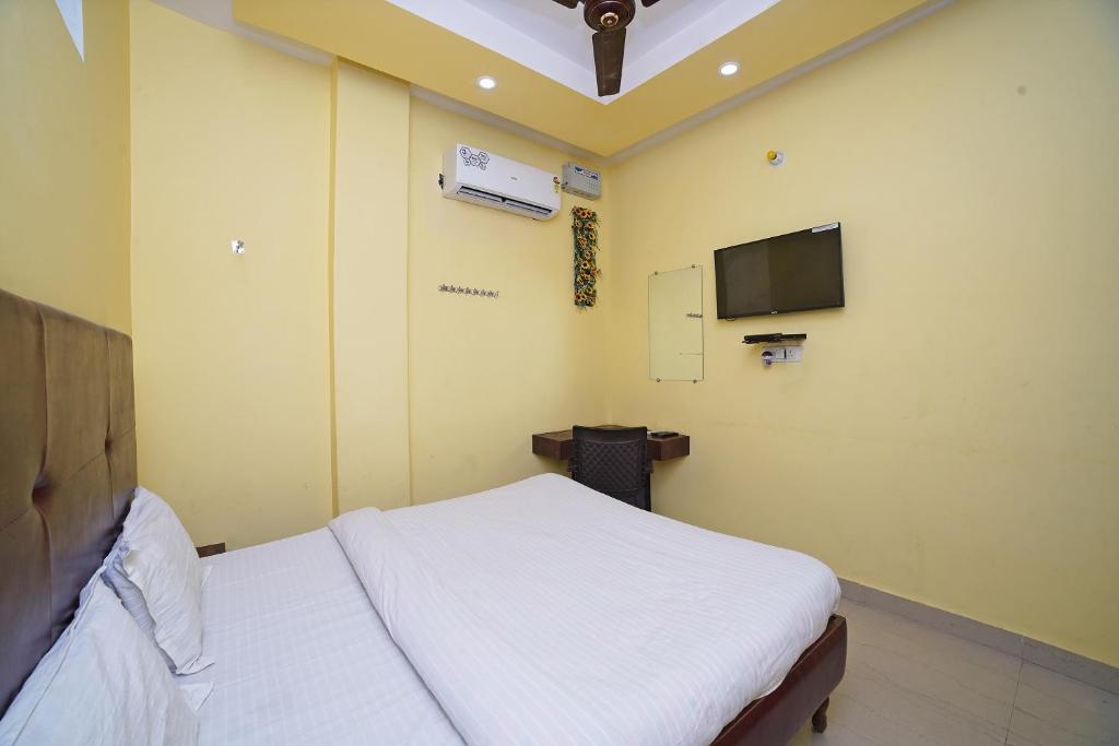 Hotel O Rama Palace - Budget Double Or Twin Room