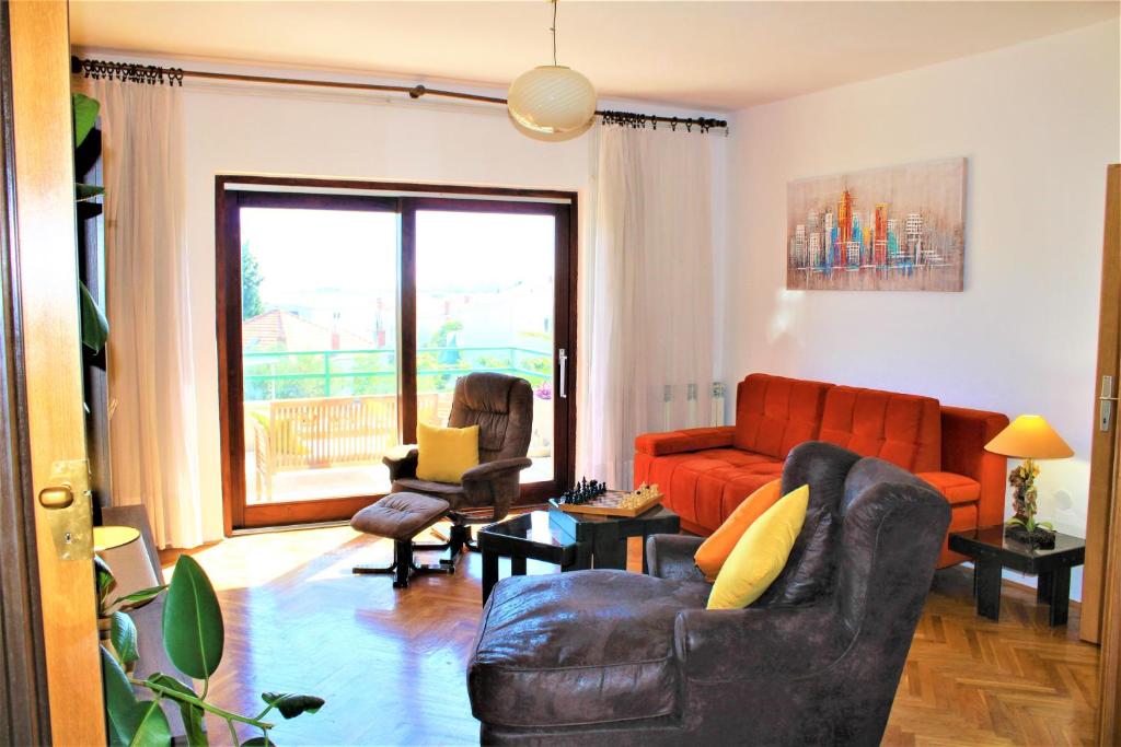Posezení v ubytování Apartments with a parking space Primosten - 15499