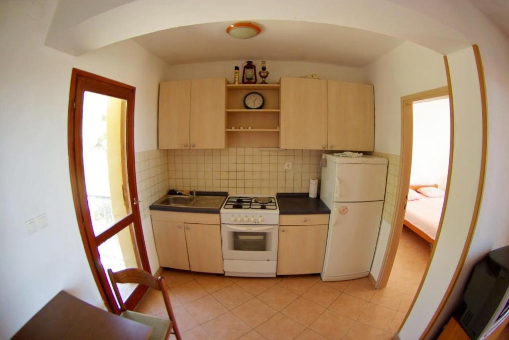 Fotografie z fotogalerie ubytování Apartments with a parking space Primosten - 15883 v Primoštenu