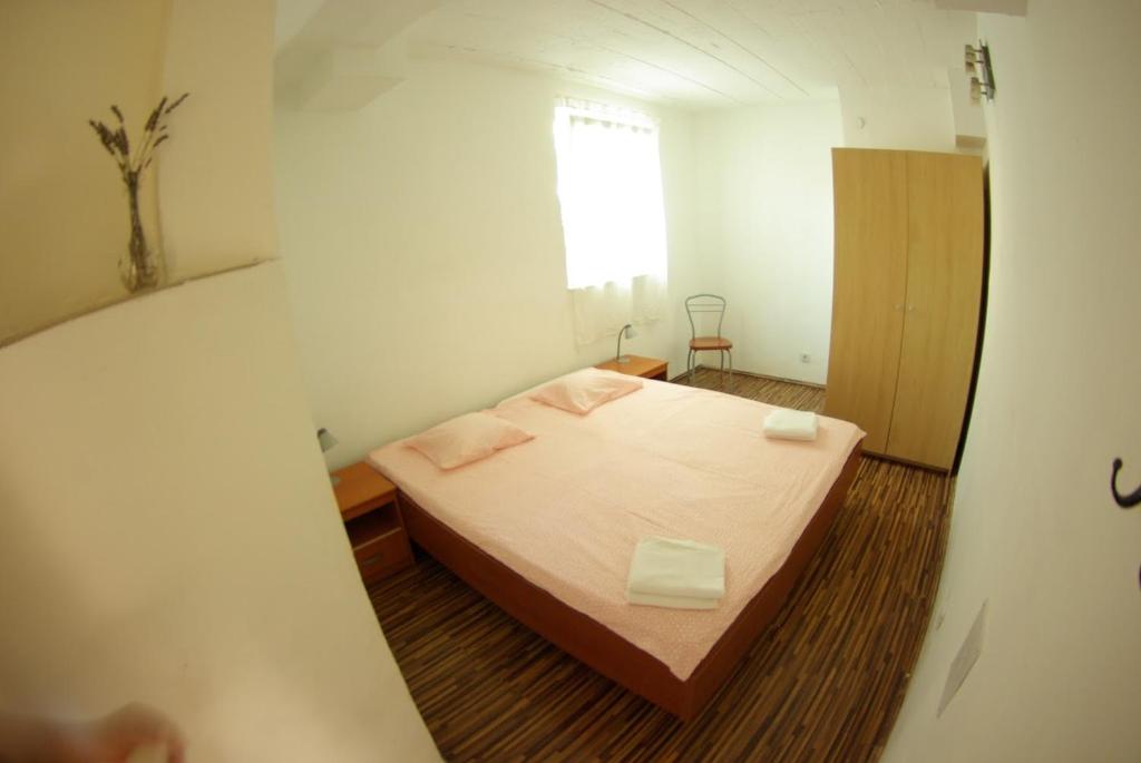 Fotografie z fotogalerie ubytování Apartments with a parking space Primosten - 15883 v Primoštenu