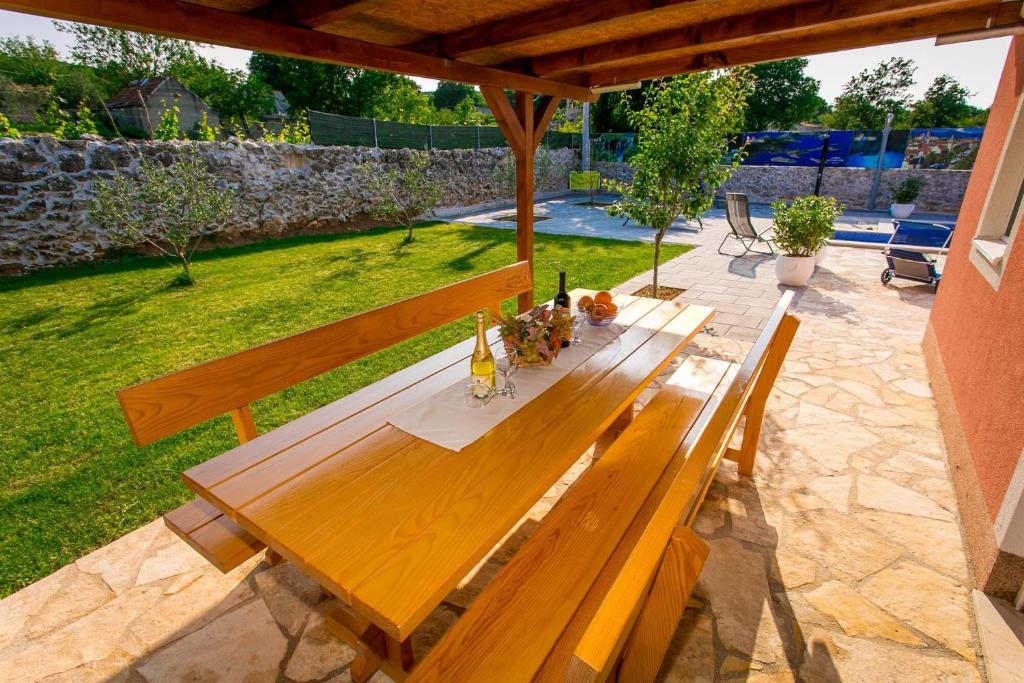 Fotografie z fotogalerie ubytování Family friendly house with a swimming pool Radosic, Zagora - 15891 v destinaci Radošić