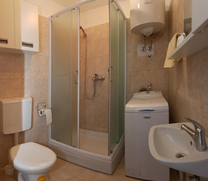 Kúpeľňa v ubytovaní Apartments with WiFi Split - 15887