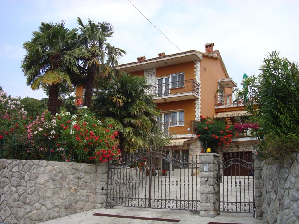 Fotografia z galérie ubytovania Apartments with a parking space Rijeka - 15854 v destinácii Rijeka