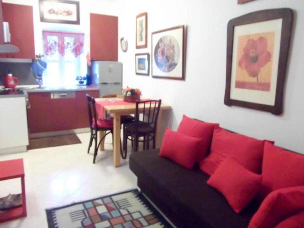 Apartments by the sea Blace, Neretva Delta - Usce Neretve - 16068 - Estudio Con Terraza Y Vista Al Mar