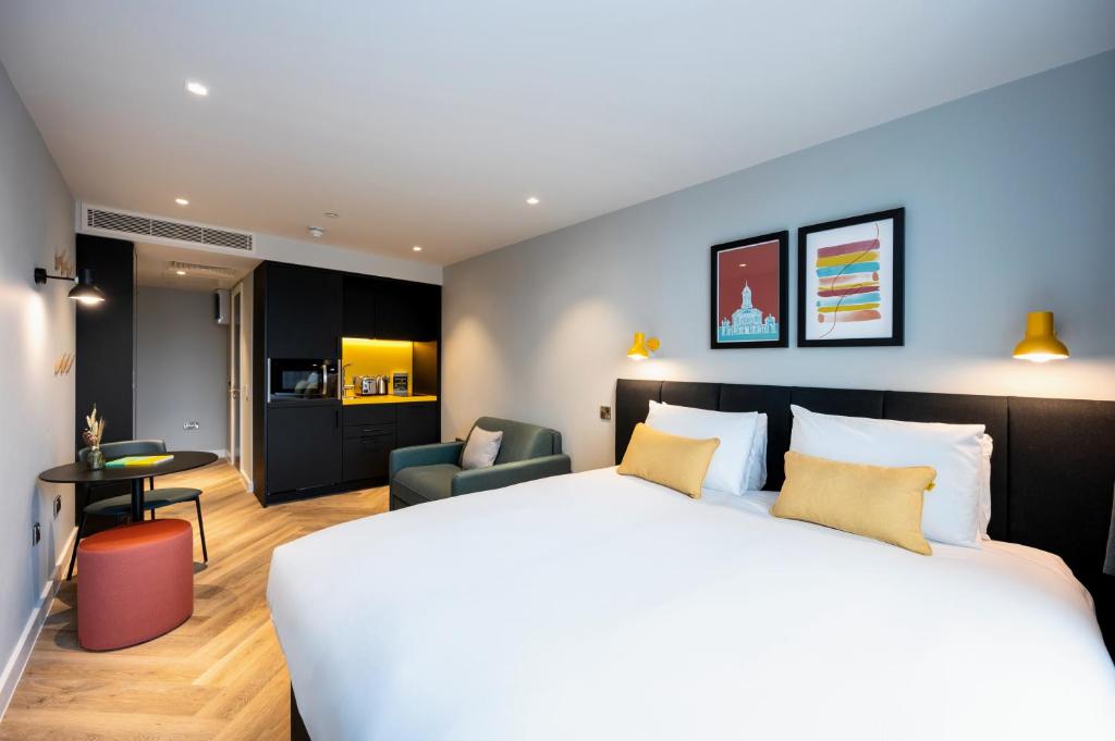 CITY CENTER PLAZA APARTHOTEL