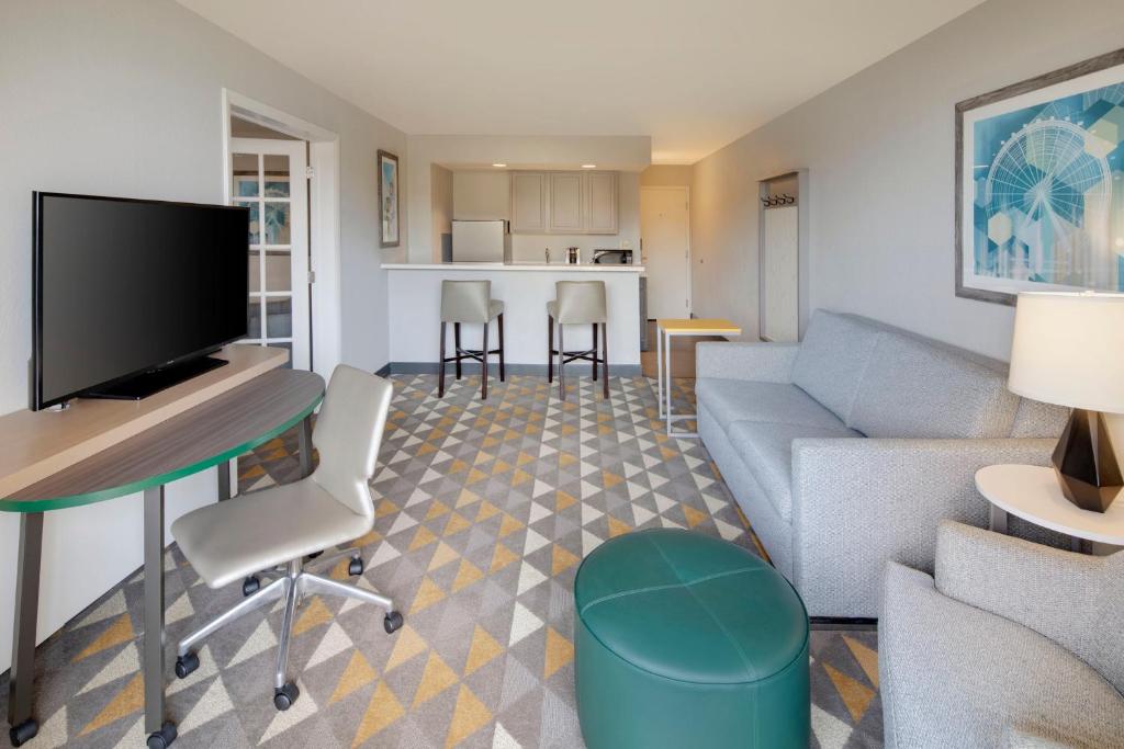 Holiday Inn & Suites Orlando SW - Celebration Area by IHG photo