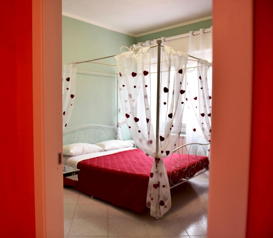 Postel nebo postele na pokoji v ubytování Nonna Anita Palace Narni