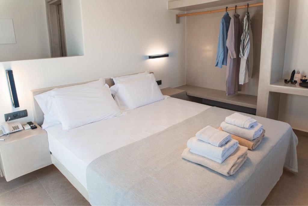 North Wind Luxury Suites - 18