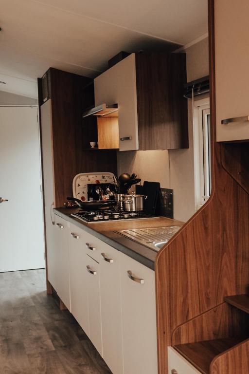 Hoeve Twente - De Bonte Specht - Two-Bedroom Chalet