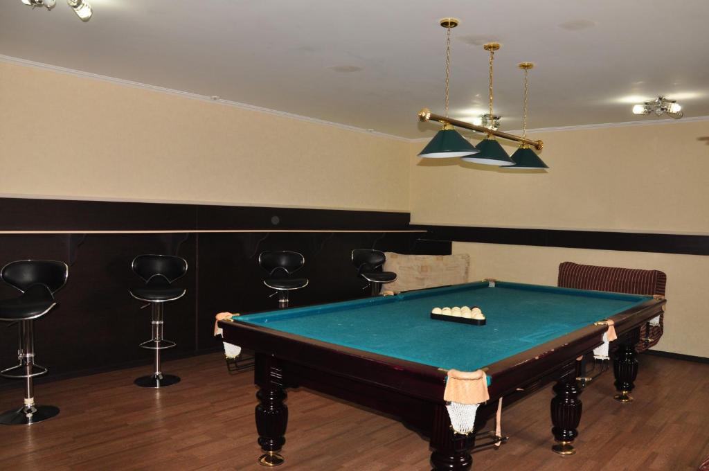 Biliár nebo kulečník v ubytování Amir Hotel
