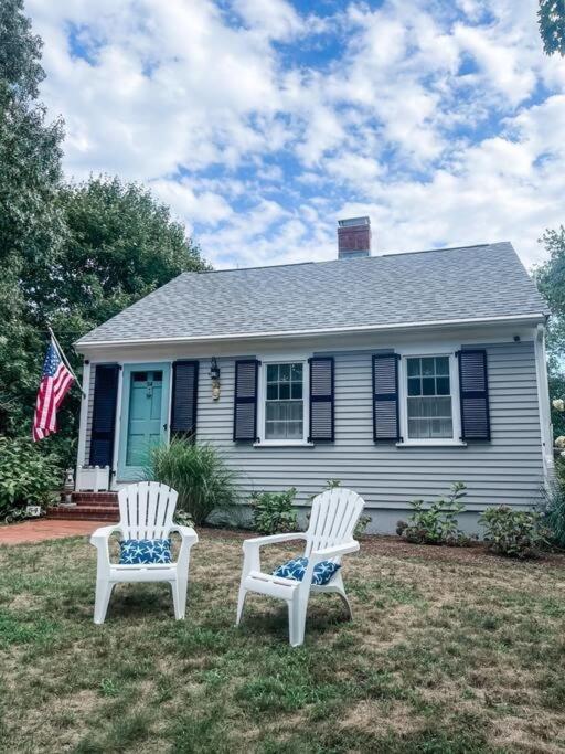Charming coastal cottage in Mattapoisett Village, MA