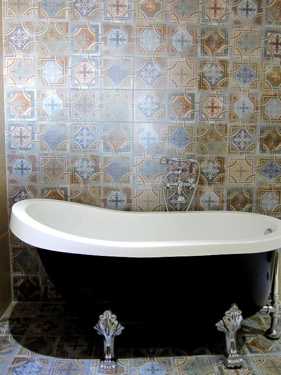 Hotel Miba - Habitación Gemela Con Baño