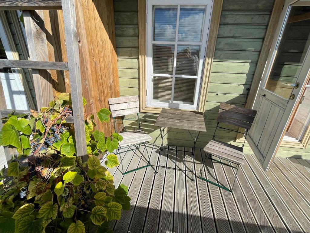 Väike-Liiva Villa - Apartment With Balcony