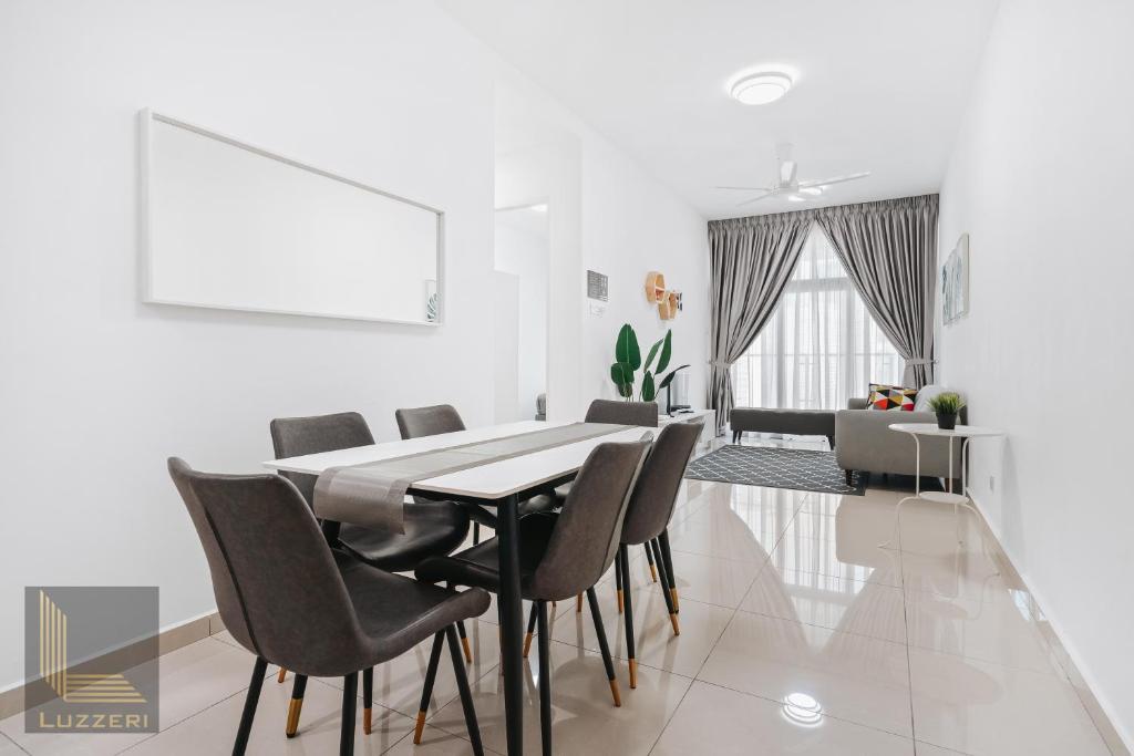 Legasi Kampung Baru Guesthouse - Khyra Suite (vue Directe KLCC)