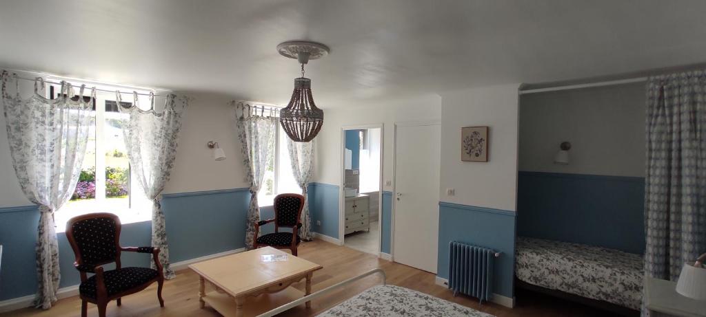 Ty Madelez, Chambres de charme, Gîtes et Spa - Triple Chambre De Luxe