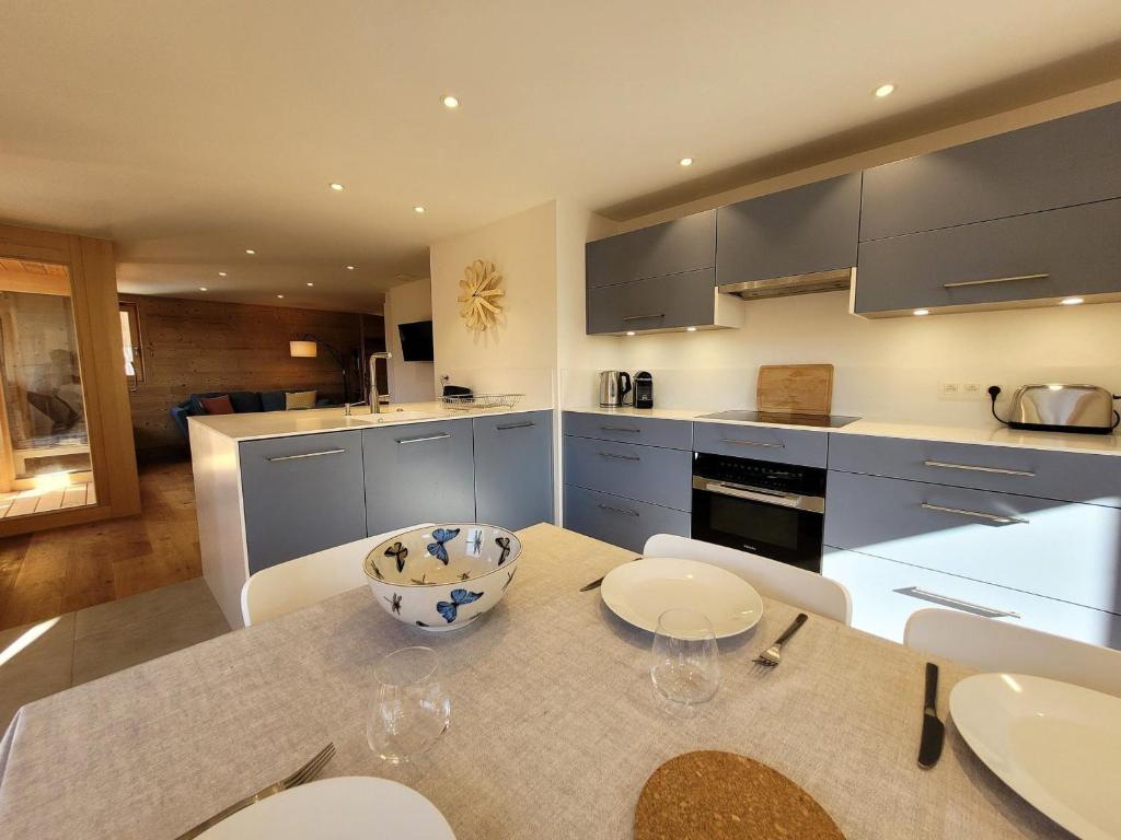 Appartement lumineux 5 pièces, confort pour 8 personnes, garage inclus