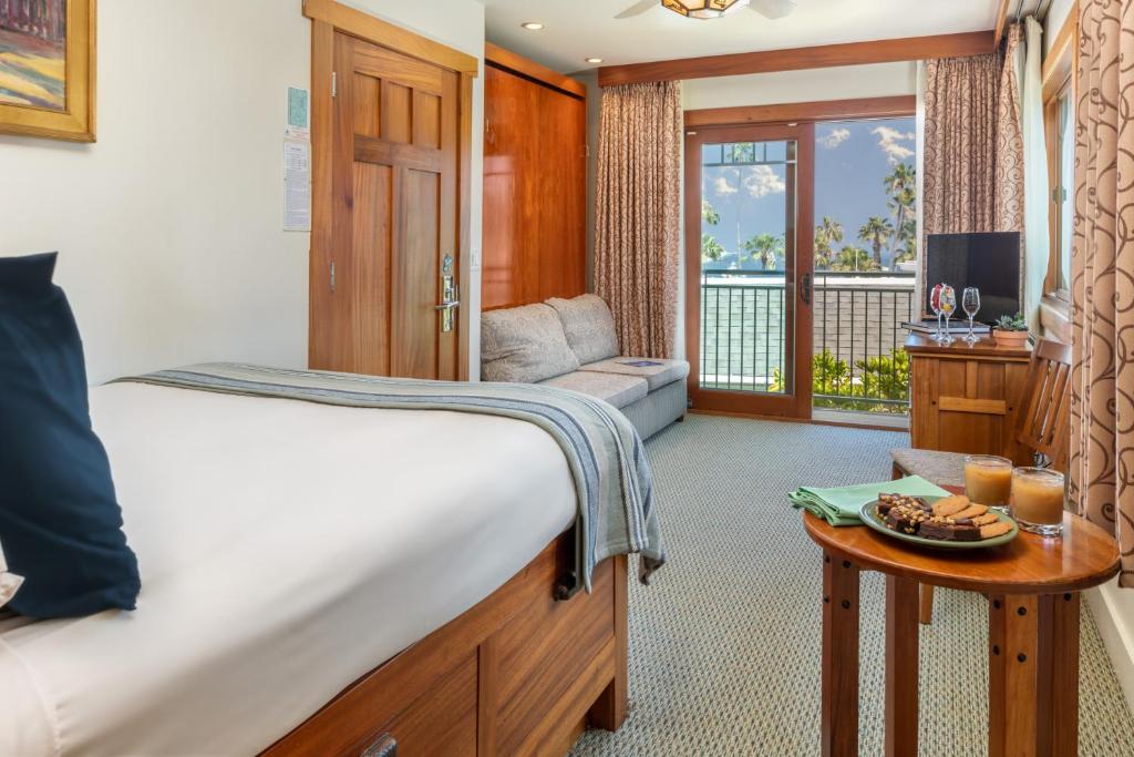 Katil atau katil-katil dalam bilik di The Avalon Hotel in Catalina Island