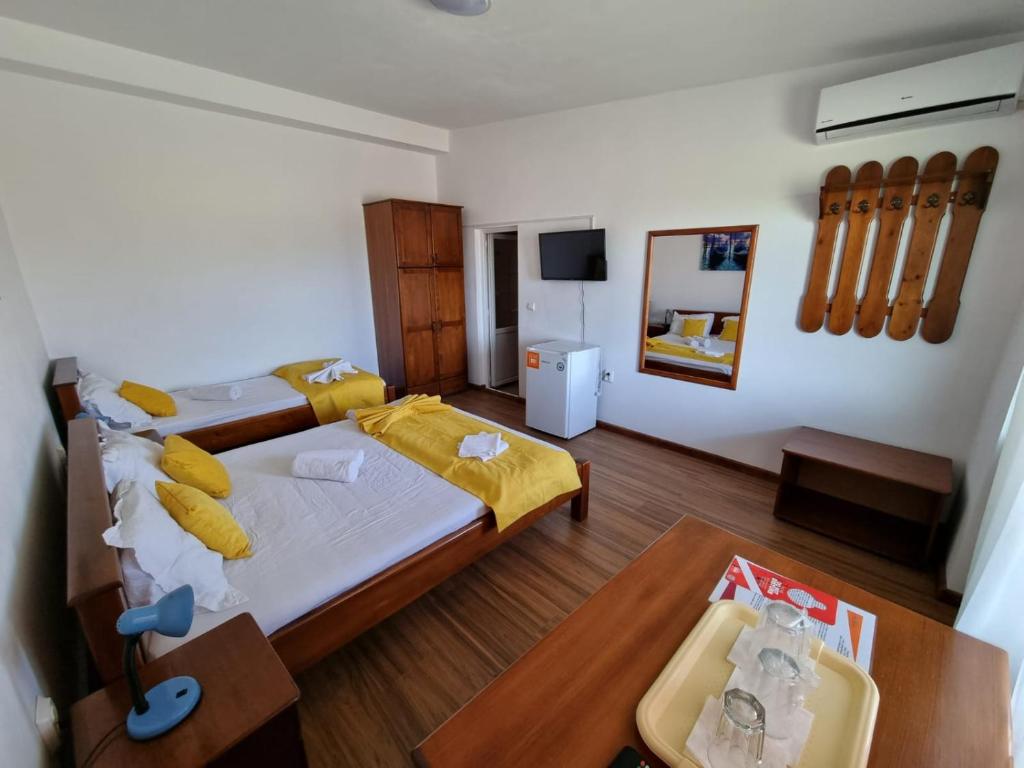 Casa Luca 2 - Quarto Triplo Com Varanda
