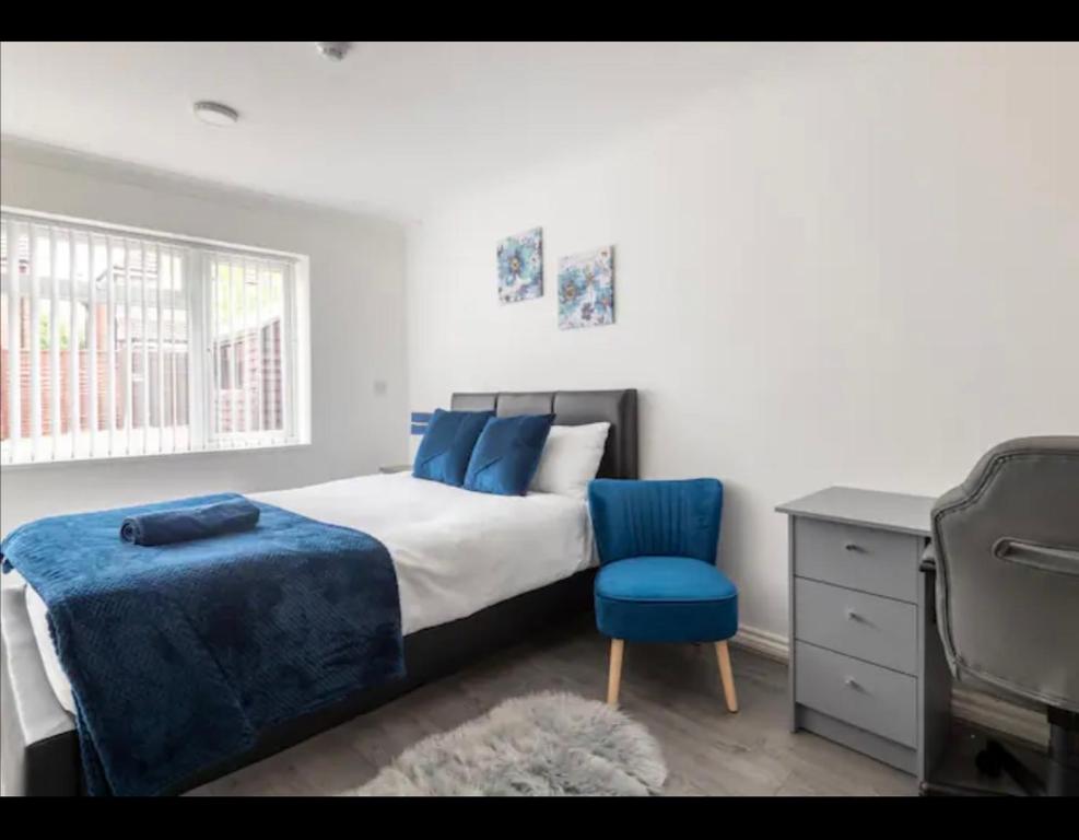 Beautiful 5 Bedroom home in Marston Green