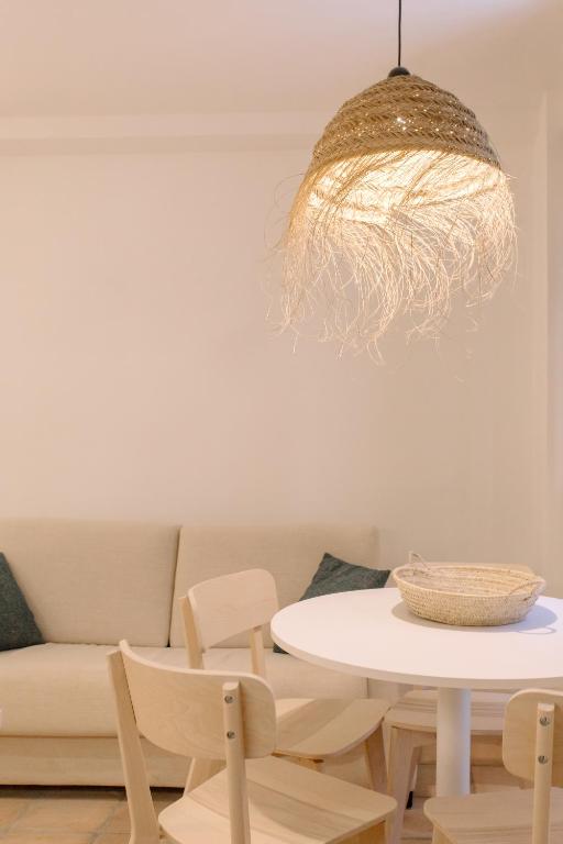 A seating area at La Vila Hort by Seaward Suites