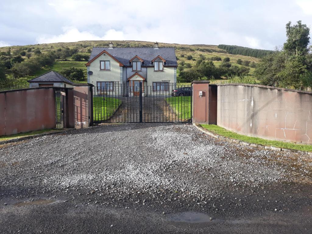Slieve Anierin House, Leitrim (updated prices 2024)