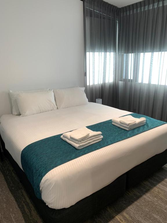 
Premier Two bedroom, Two Bathroom Apartment – No Lift - Non Pet Friendly
