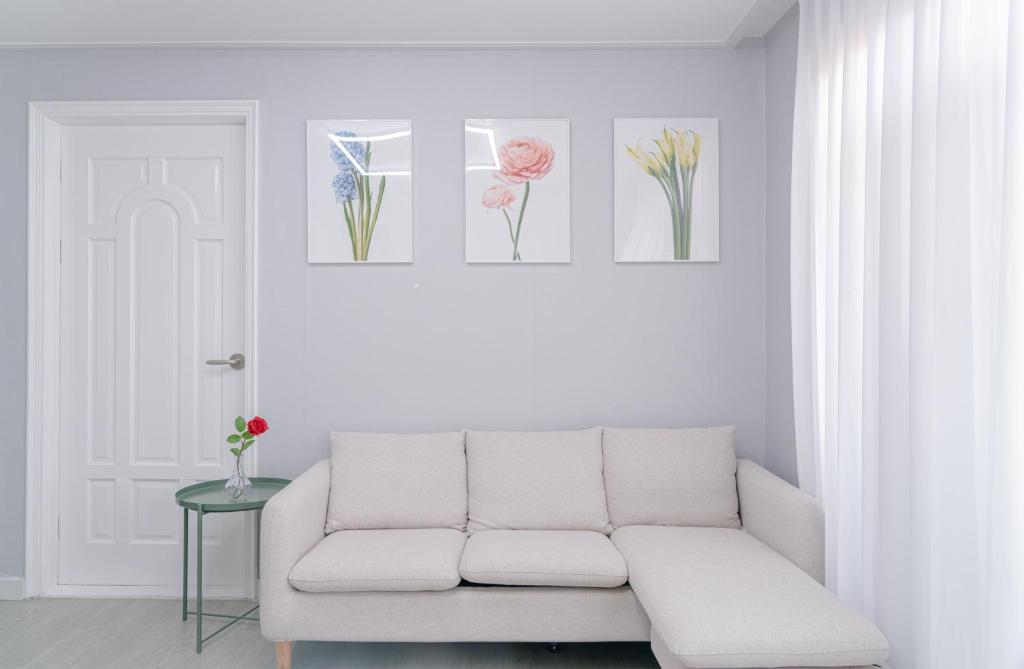 Seoul station 4min, perfect for family group