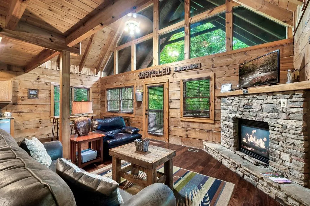 Distilled Memories 8 Miles to Dollywood & Gatlinburg Hot Tub Arcade