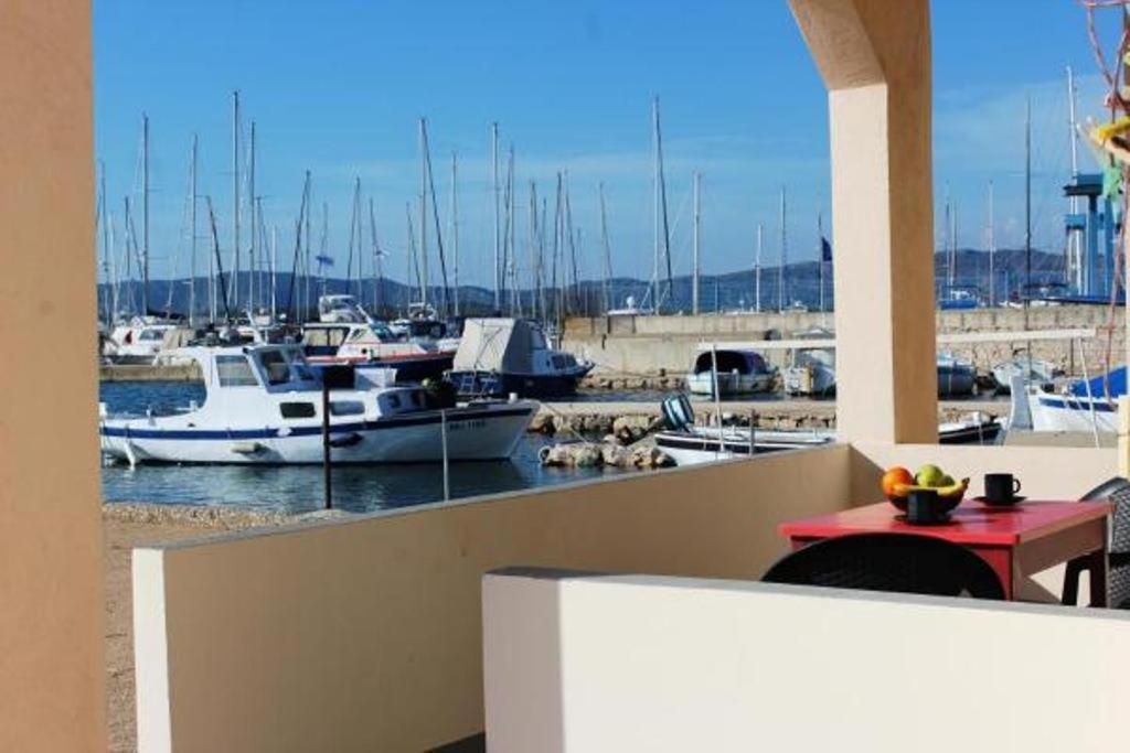 Fotografie z fotogalerie ubytování Apartments by the sea Betina, Murter - 17061 v destinaci Betina