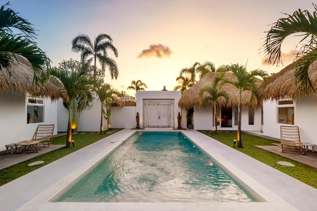 Villa Surga Blue by Alfred in Bali