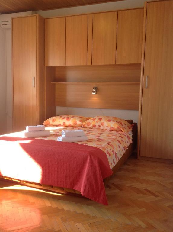 Fotografia z galérie ubytovania Apartments and rooms with parking space Baska Voda, Makarska - 17277 v destinácii Baška Voda
