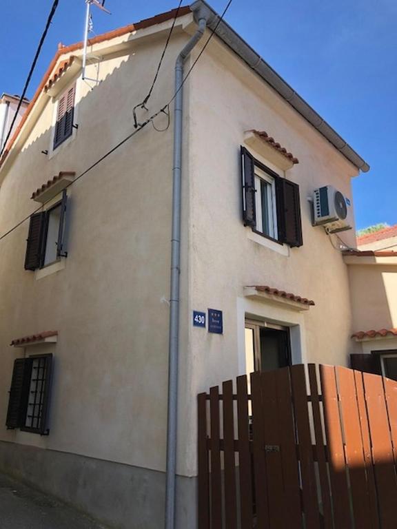 Fotografie z fotogalerie ubytování Apartments by the sea Susak, Losinj - 17302 v destinaci Susak