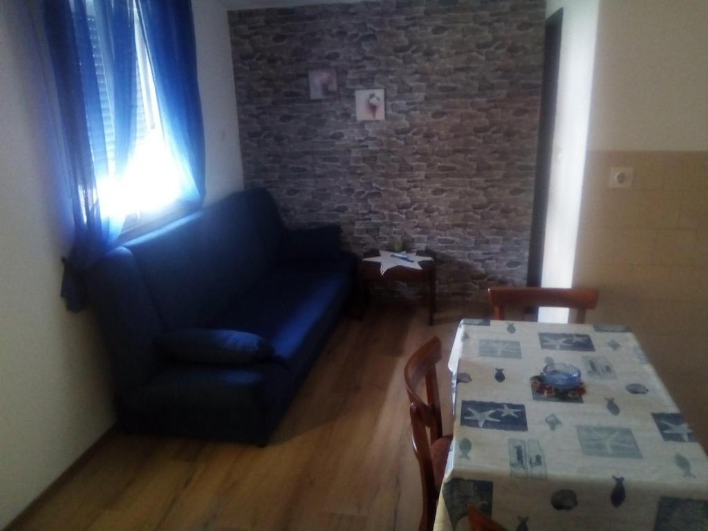 Posedenie v ubytovaní Apartments with parking spaces Rogoznica - 17318