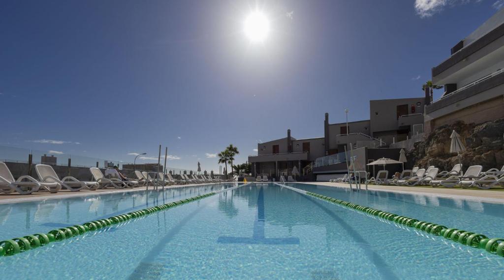 The swimming pool at or close to Marina Elite