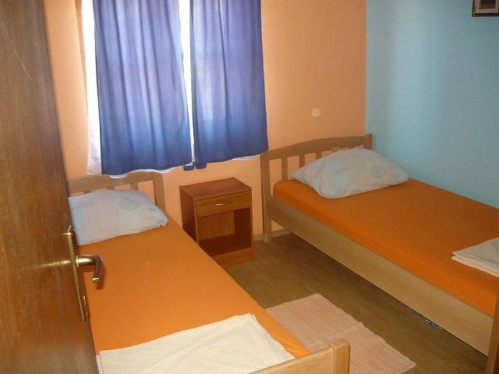 Fotografia z galérie ubytovania Apartments with a parking space Vir - Torovi - Vir - Pedinka, Vir - 17316 vo Viry