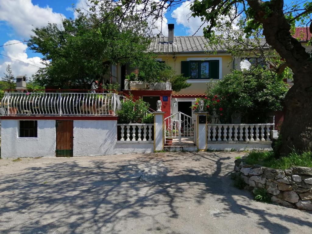 Škrljevo – Photos 1