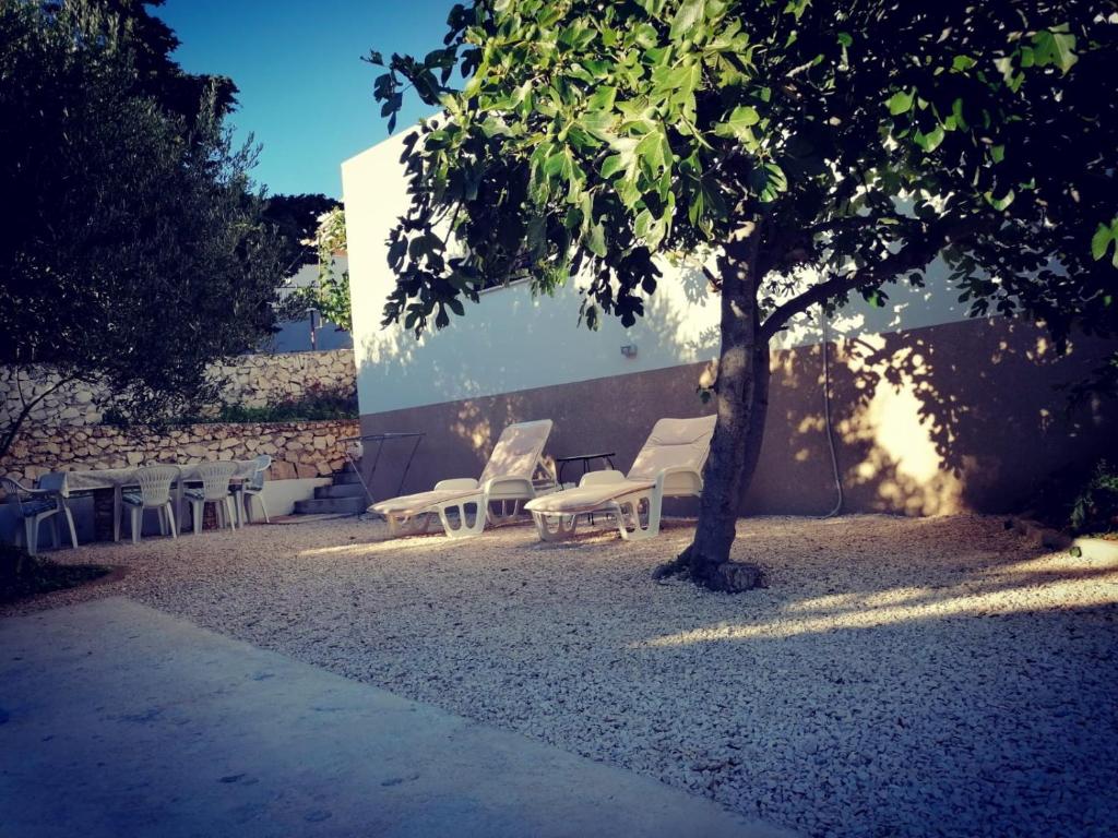 Fotografia z galérie ubytovania Apartments by the sea Razanj, Rogoznica - 17452 v Rogoznici