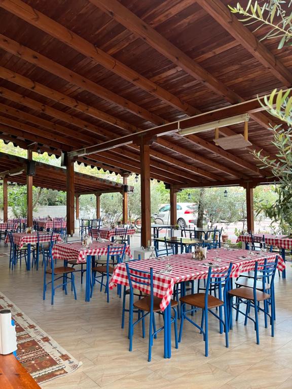 Restaurace v ubytování Hotel Bolonja