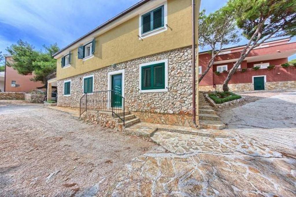 Apartments by the sea Rogoznica - 17458