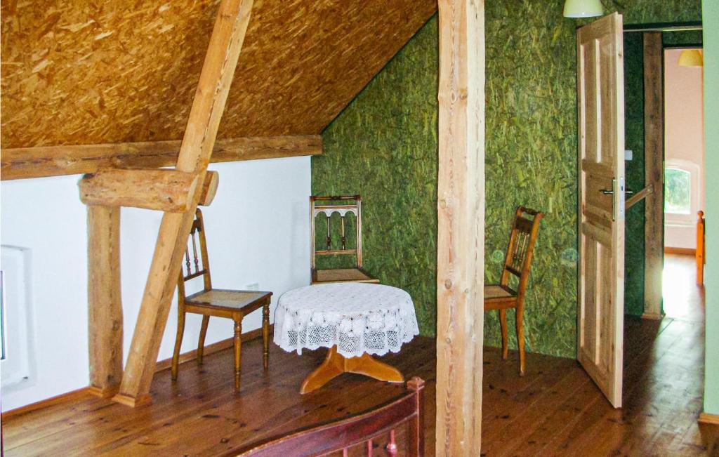 Posteľ alebo postele v izbe v ubytovaní Lovely Home In Nowe Warpno