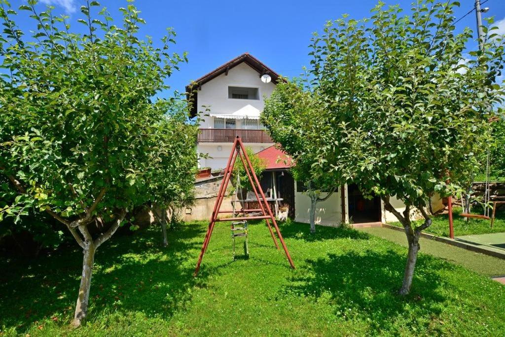 Fotografia z galérie ubytovania Apartments with a parking space Slunj, Plitvice - 17380 v destinácii Slunj